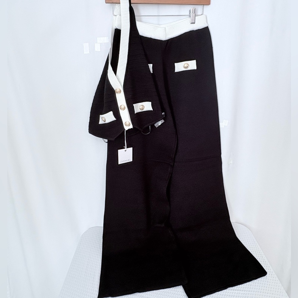 NWT Elegant Black and White Women's Pantsuit Sz sm